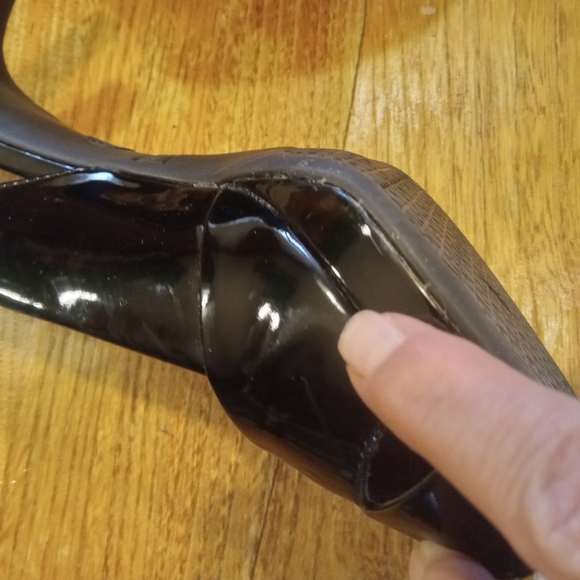 Eitienne Aigner Shiny Black Open-Toe Heeled Sandals Size 7.5 - Picture 6 of 11